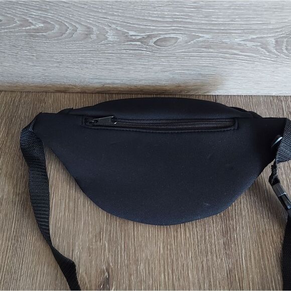 Disneyland Black Embroidered Character Fanny Pack Waist Bag - Picture 2 of 6